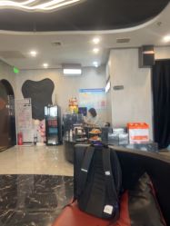 -TOP HAIR SALON