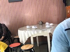 大堂-华春餐馆(鱼山路店)