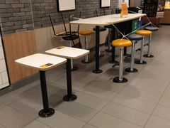 -麦当劳(中唱大厦店)