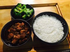 酸菜卤肉饭套餐-72街红烧排骨饭(海珠丽影广场店)