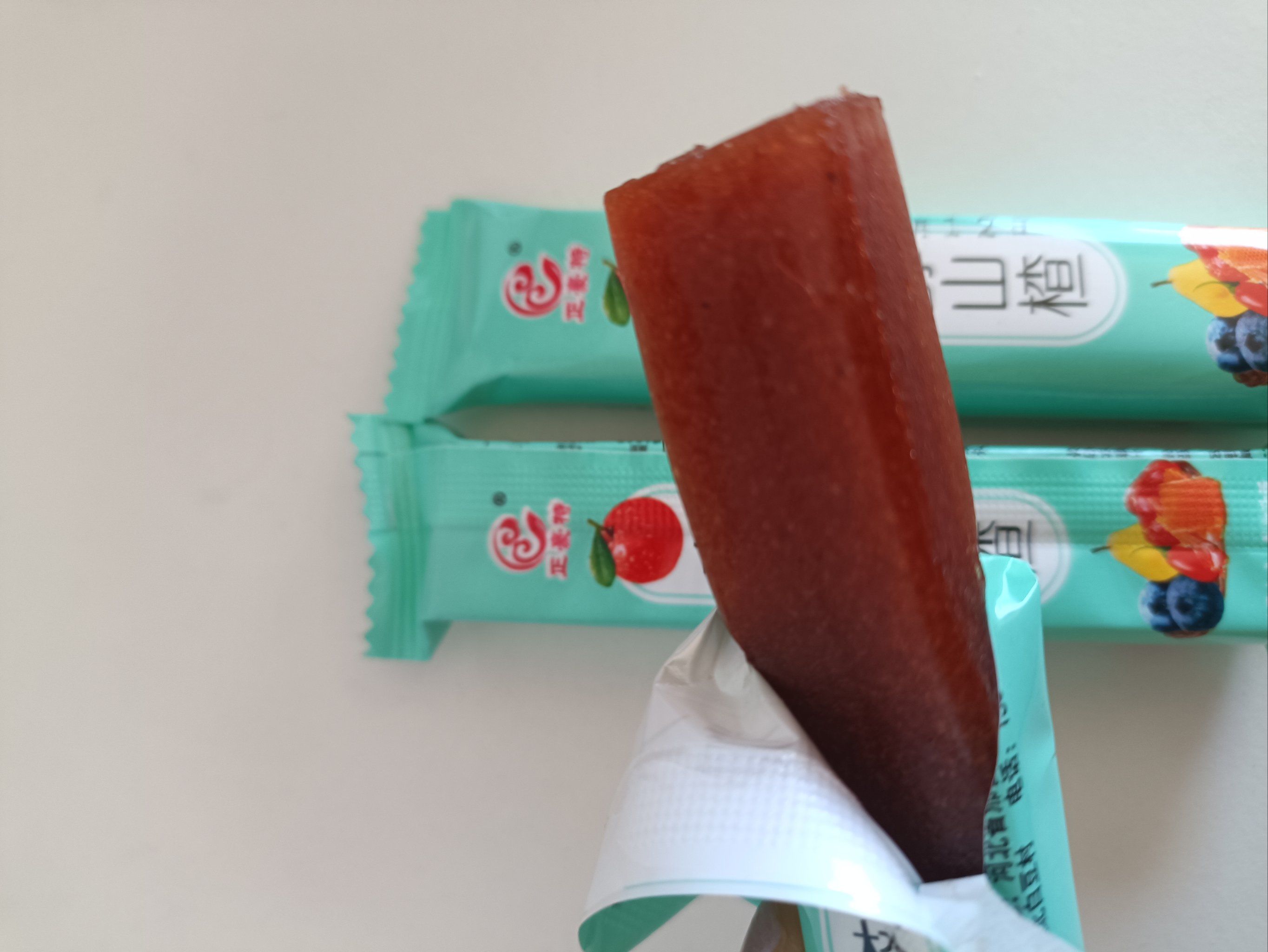 很喜欢吃的一款小零食-山楂糕.