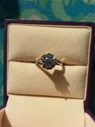 -威德钻石-克拉钻大本营(南京东路店)