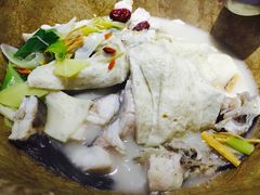 -滇香肴·云南菜蒸汽石锅鱼(云南北路店)