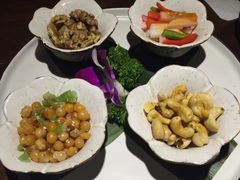 -乐领拈花溪·林涧食韵