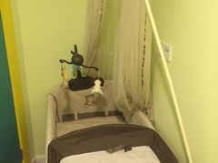 -爱萌盟婴童成长中心(泛悦店)