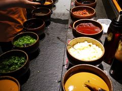 自取调料台-呷哺呷哺(通辽万达店)