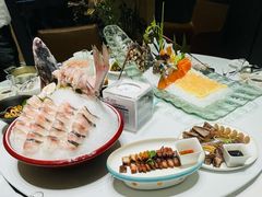 -红鼎豆捞·非遗鲍皇汤火锅(宝丰路店)