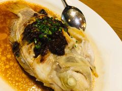 蒜头豆豉蒸红鱼-天府中餐厅·粤菜·海南菜·生猛海鲜(三亚海棠湾洲际度假酒店)