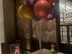 -罗宾斯牛排馆(重庆丽晶酒店)