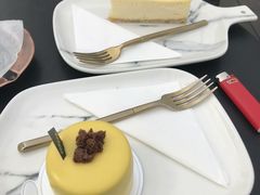 -UNI UNI(环亚凯瑟琳店)