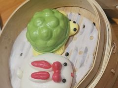 -乐忻皇朝(上海中心大厦店)