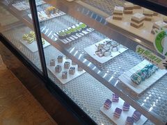 -好伦哥(温都水城店)