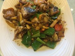 -赶海部落海鲜城(海阳路店)