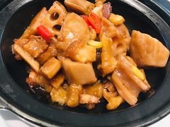 莲藕龙筋焖烧肉-广东胜利宾馆西关粤中餐厅