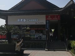 -慈城服务区-停车场