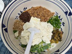 豆花米线-蜗牛小馆醉乡民谣云南菜(惠新西里店)