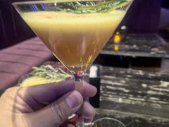 -大连君悦酒店 · VIVA(星海广场店)