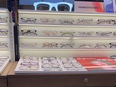 -爱视眸Eyeblling眼镜·依视路·蔡司镜片折扣店(百联南方商城购物中心)