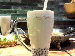 大红袍珍珠奶茶-湊湊火锅·茶憩(杭州湖滨银泰in77店)
