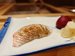 红鲉鲷手握寿司-镹·鱼料理  国产鱼使用店