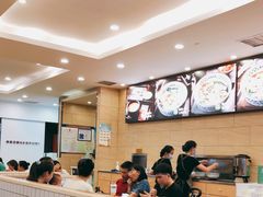 -蒙自源米线大王(信利城市广场店)