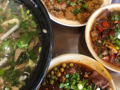 -谢老五跷脚牛肉·非遗传承店