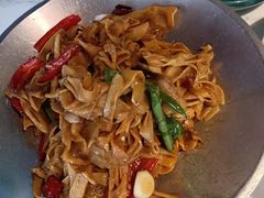 -荷塘秋月·本帮江浙菜(国权路店)