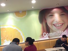 -麦当劳(轻轨曹杨路店)
