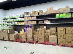 -家乐福(四元桥购物中心店)