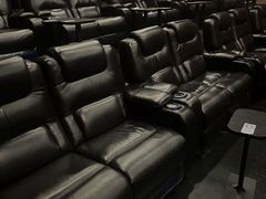 -华谊兄弟影院(IMAX洋桥店)