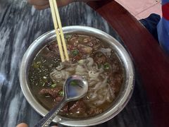 -肥佬良扣肉粉面店(梧州总店)