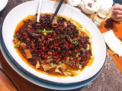 水煮海肠-品味居·首店·大连鲜活海鲜大连菜(东港店)
