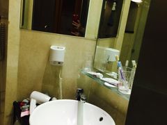 -香港铜锣湾皇悦酒店
