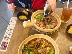 -煲仔皇腊味煲仔饭(经四万达店)