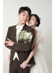 -雪中彩影婚纱摄影·微光艺术中心