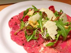 腌制生牛肉片配帕尔马芝士-牛排家(北京王府井澳门中心店)