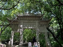 -灵岩山风景区