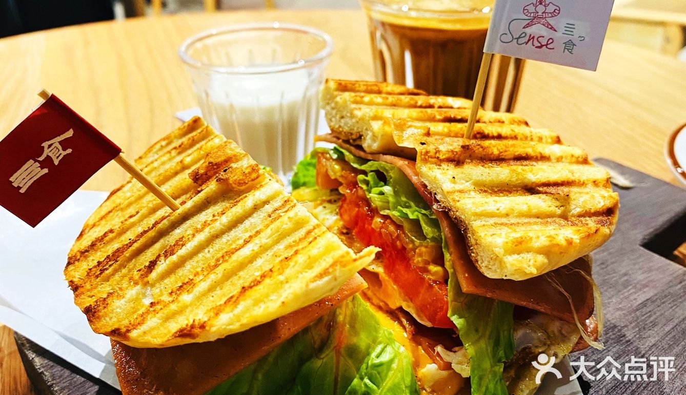 在美术馆里吃吃喝喝的春日全记录