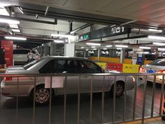 -龙湖虹桥天街-停车场