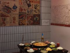 -四小区火锅·巷子里的重庆火锅(花照壁店)