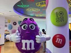 -m豆巧克力世界(上海世茂广场店)