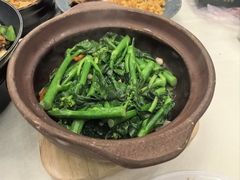 -五谷芳乳鸽王(海景店)