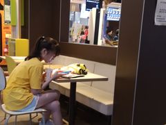 -麦当劳(南京路2店)