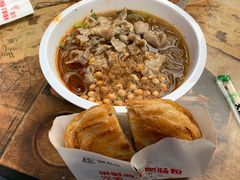 -钟方模白家肥肠粉(春熙店)