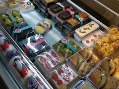 -美欧克烘焙生日蛋糕(南岗店)