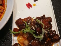 -万重锦·人文川菜馆(骡马市店)