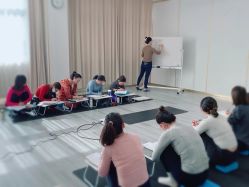 -亚太瑜伽普拉提学院