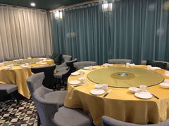 包厢-梧桐树下(云锦世家店)