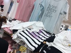 -优衣库(太原茂业天地店)