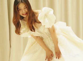 有个开婚纱店的小姐妹是什么神仙体验